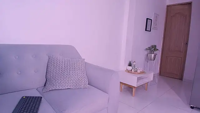 DannaHyde online show from March 2026 07:40:01 PM