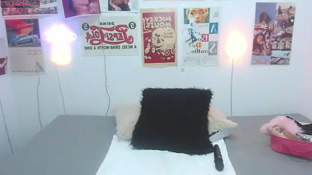 Snapshot of ari_rossee chatting on January 2025 09:26:02 PM ari rossee online show from January 2025 09:26:02 PM