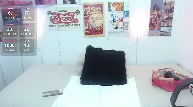 Snapshot of ari_rossee chatting on February 2025 03:54:01 AM ari rossee online show from February 2025 03:54:01 AM