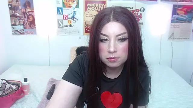 Snapshot of ari_rossee chatting on February 2025 04:43:01 AM ari rossee online show from February 2025 04:43:01 AM