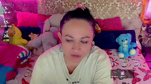Snapshot of martina_bk chatting on February 2026 02:21:01 AM martina bk online show from February 2026 02:21:01 AM