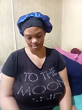 Snapshot of FreakyAngel3X chatting on November 2025 08:24:01 AM FreakyAngel3X online show from November 2025 08:24:01 AM