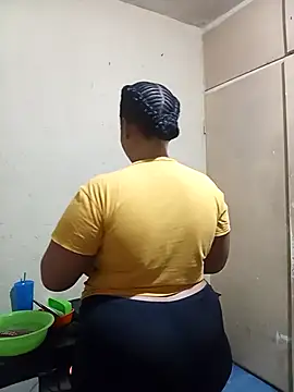 Snapshot of FreakyAngel3X chatting on November 2025 03:44:02 PM FreakyAngel3X online show from November 2025 03:44:02 PM