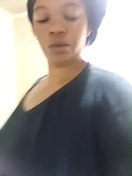 Snapshot of FreakyAngel3X chatting on November 2025 07:41:02 AM FreakyAngel3X online show from November 2025 07:41:02 AM