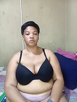 Snapshot of FreakyAngel3X chatting on December 2025 08:37:02 PM FreakyAngel3X online show from December 2025 08:37:02 PM