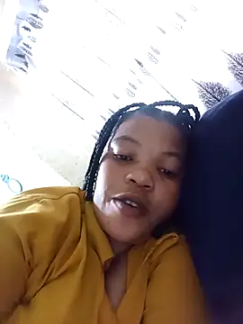 Snapshot of FreakyAngel3X chatting on December 2025 02:35:01 PM FreakyAngel3X online show from December 2025 02:35:01 PM