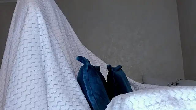 Snapshot of Britney_Ross chatting on December 2024 05:26:02 AM Britney Ross online show from December 2024 05:26:02 AM