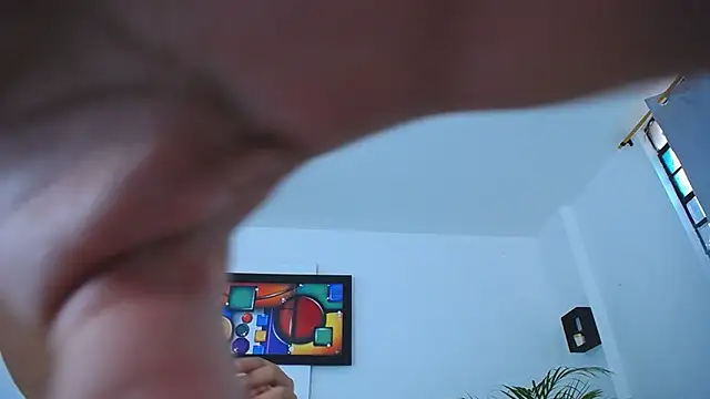 Chiqui milk  online show from February 2025 10:20:02 PM