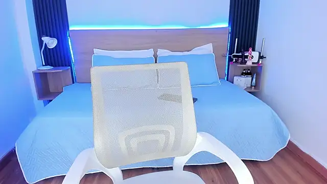 Chiqui milk  online show from September 2025 06:40:01 PM