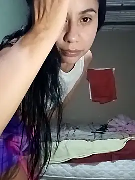 Snapshot of Michellluxo chatting on March 2026 04:07:02 AM Michellluxo online show from March 2026 04:07:02 AM