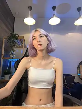 Mia Cheers online show from September 2025 03:12:01 PM