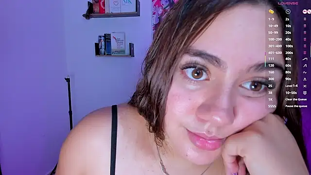 isarhodes  online show from October 2025 10:18:02 PM