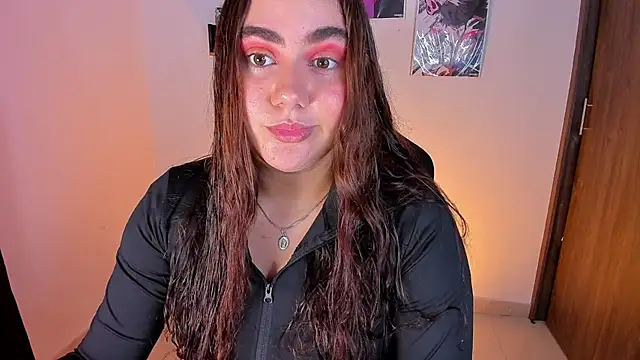 isarhodes  online show from November 2025 10:19:02 PM