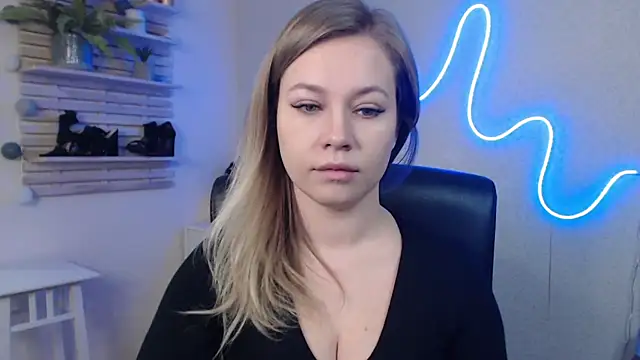 holly xglam online show from January 2025 06:33:02 AM