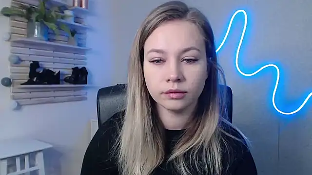 holly xglam online show from January 2025 03:04:02 AM