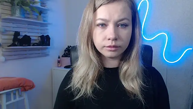 holly xglam online show from January 2025 03:15:01 AM