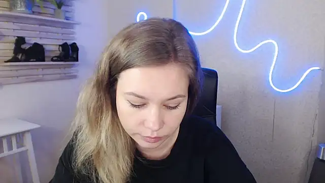 holly xglam online show from January 2025 08:43:01 AM