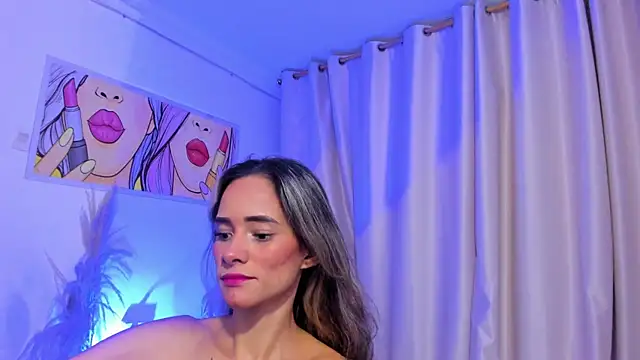 SkiinnyAna online show from May 2026 07:43:02 PM