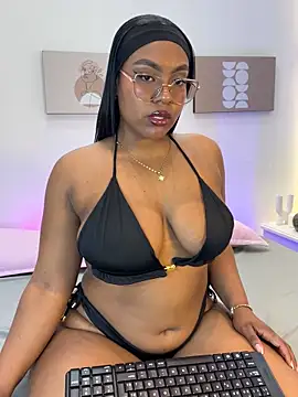 Snapshot of Esmeralda_Duarte chatting on March 2026 05:35:02 AM Esmeralda Duarte online show from March 2026 05:35:02 AM