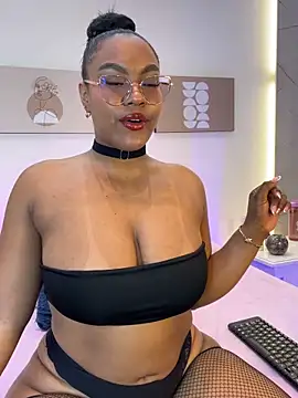 Snapshot of Esmeralda_Duarte chatting on March 2026 04:08:01 AM Esmeralda Duarte online show from March 2026 04:08:01 AM