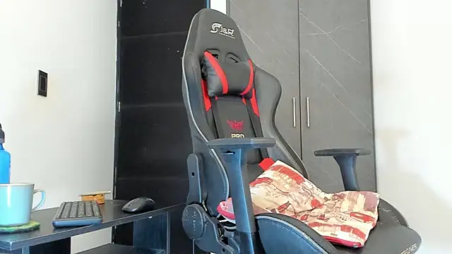 sergiio mesa27 online show from December 2024 02:27:01 PM