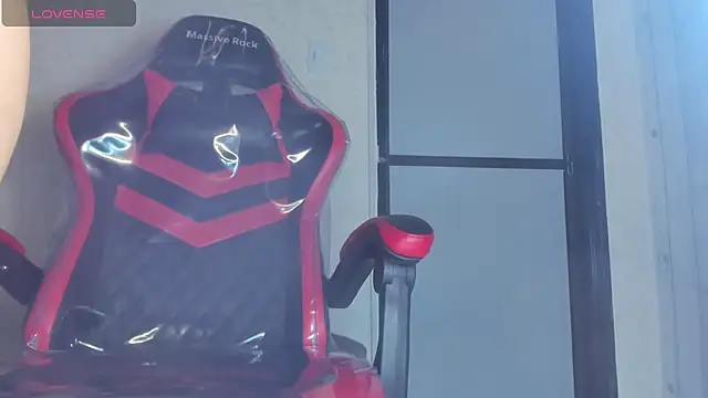 Lissalittlee online show from February 2025 07:47:02 PM