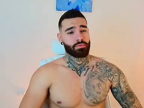 Snapshot of silvano_torres chatting on January 2026 01:00:02 AM silvano torres online show from January 2026 01:00:02 AM