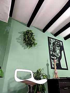 Snapshot of thirstymoonxx chatting on March 2026 05:01:02 AM thirstymoonxx online show from March 2026 05:01:02 AM