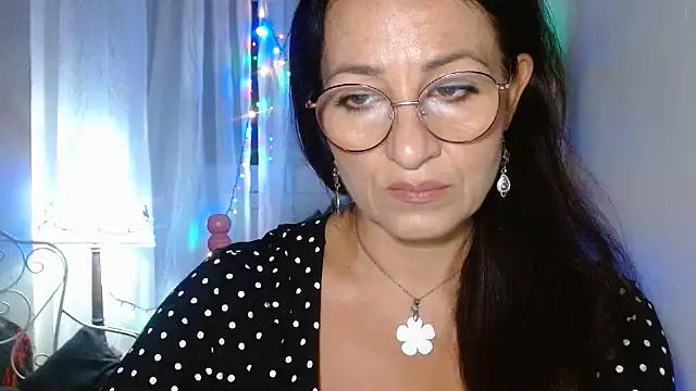 Snapshot of KeisyNeonX chatting on October 2025 07:33:01 PM KeisyNeonX online show from October 2025 07:33:01 PM