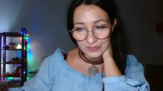 Snapshot of KeisyNeonX chatting on November 2025 07:15:02 PM KeisyNeonX online show from November 2025 07:15:02 PM