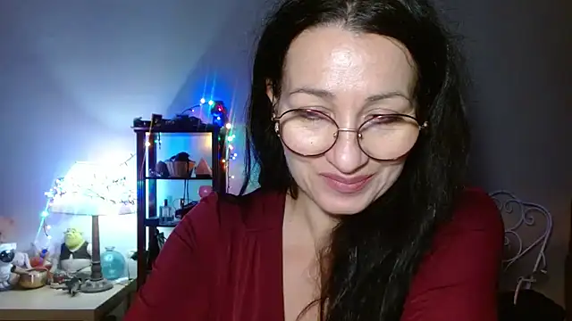 Snapshot of KeisyNeonX chatting on December 2025 08:49:02 PM KeisyNeonX online show from December 2025 08:49:02 PM