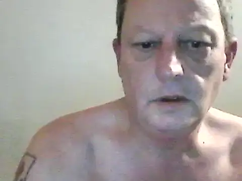Snapshot of chubbybear2cum chatting on December 2024 01:52:02 AM chubbybear2cum online show from December 2024 01:52:02 AM