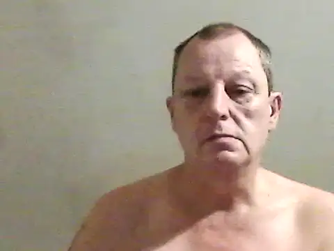 Snapshot of chubbybear2cum chatting on December 2024 07:55:01 PM chubbybear2cum online show from December 2024 07:55:01 PM