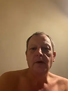 Snapshot of chubbybear2cum chatting on October 2025 04:42:01 AM chubbybear2cum online show from October 2025 04:42:01 AM