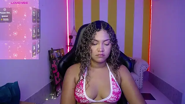 Snapshot of Cristal_War chatting on December 2024 11:38:02 AM Cristal War online show from December 2024 11:38:02 AM