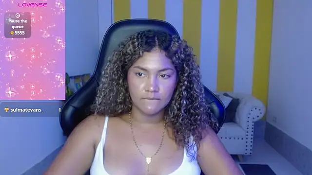 Snapshot of Cristal_War chatting on December 2024 02:47:02 AM Cristal War online show from December 2024 02:47:02 AM