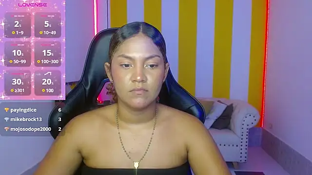 Snapshot of Cristal_War chatting on December 2024 11:29:01 PM Cristal War online show from December 2024 11:29:01 PM