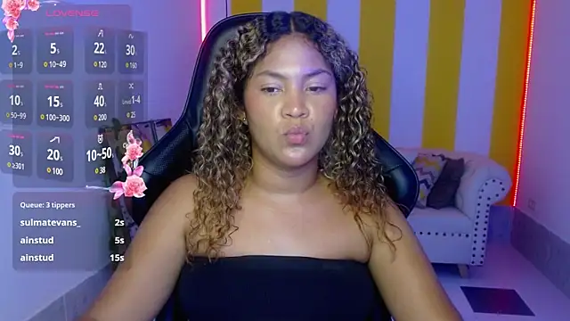 Snapshot of Cristal_War chatting on January 2025 02:50:02 AM Cristal War online show from January 2025 02:50:02 AM