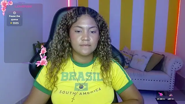 Snapshot of Cristal_War chatting on January 2025 02:48:02 AM Cristal War online show from January 2025 02:48:02 AM