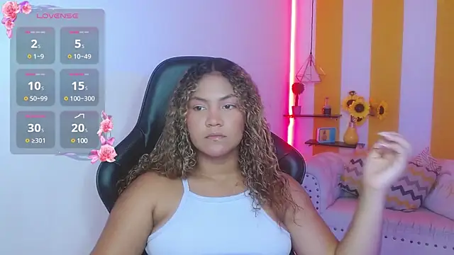 Snapshot of Cristal_War chatting on January 2025 11:36:02 PM Cristal War online show from January 2025 11:36:02 PM