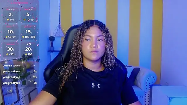 Snapshot of Cristal_War chatting on February 2025 12:08:01 AM Cristal War online show from February 2025 12:08:01 AM