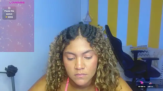 Snapshot of Cristal_War chatting on March 2025 02:57:02 AM Cristal War online show from March 2025 02:57:02 AM