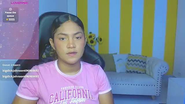 Snapshot of Cristal_War chatting on March 2025 11:49:02 PM Cristal War online show from March 2025 11:49:02 PM