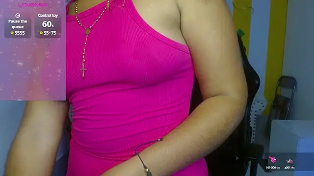 Snapshot of Cristal_War chatting on March 2025 11:53:01 PM Cristal War online show from March 2025 11:53:01 PM