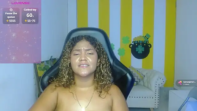 Snapshot of Cristal_War chatting on March 2025 02:59:01 AM Cristal War online show from March 2025 02:59:01 AM