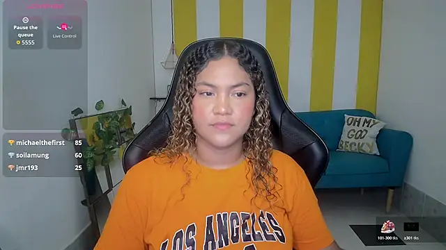 Snapshot of Cristal_War chatting on November 2025 11:26:02 PM Cristal War online show from November 2025 11:26:02 PM