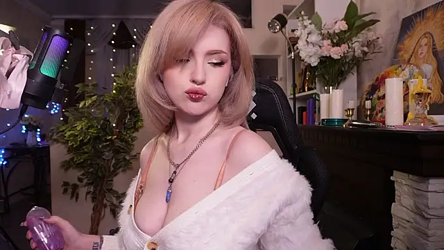 Chriss Fox online show from February 2026 03:21:02 PM