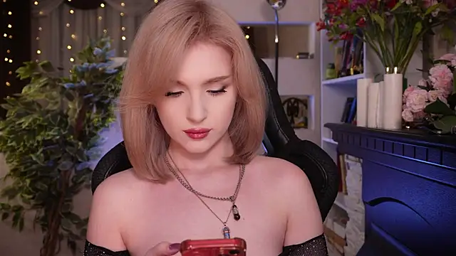 Chriss Fox online show from February 2026 04:38:01 PM