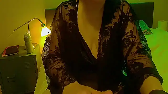 Ella Next Door online show from January 2025 10:06:01 PM