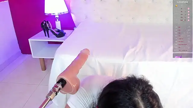 Snapshot of Miliaangeles chatting on February 2025 06:28:01 PM Miliaangeles online show from February 2025 06:28:01 PM